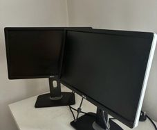 2 Dell monitors with docking station