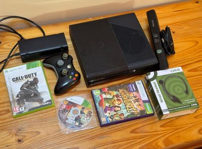 Xbox 360 E 250GB + Kinect