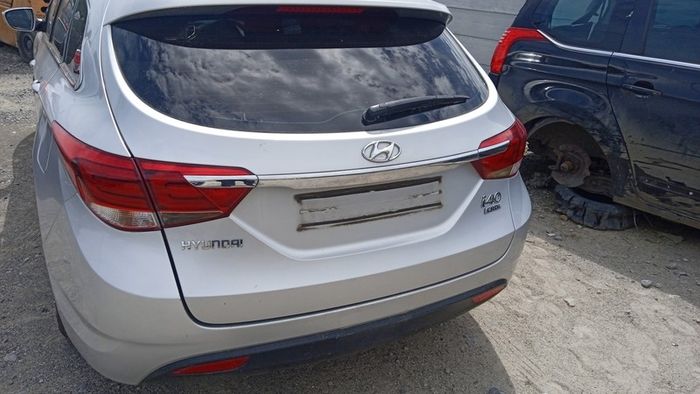 15 hyundai i40 breaking spares