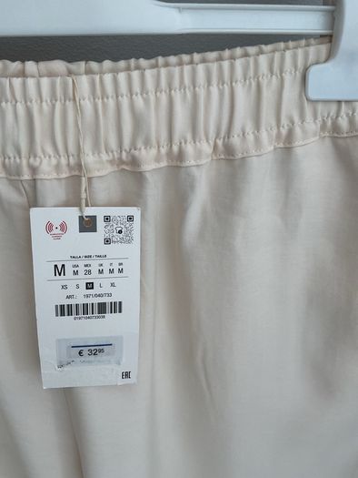 trousers Bnwt Zara cream wide leg trousers medium modal fabric