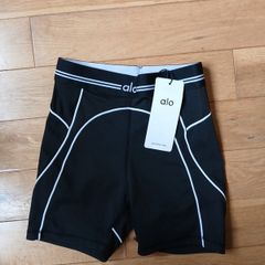 Alo yoga shorts