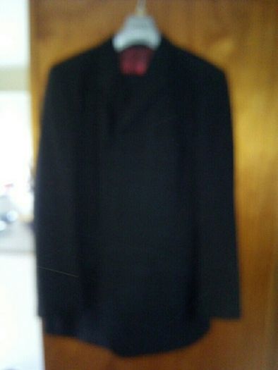 Remus Uomo. 2 peice suit.