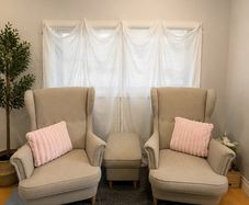 Armchairs and foot stool set