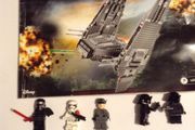 Lego Star Wars set 75104 Kylo Ren's command shuttle minifigures