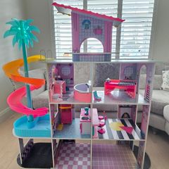 L.O.L Doll House