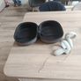 Oculus quest 2 (With Extra strap and case) Image 8
