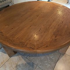 round oak table