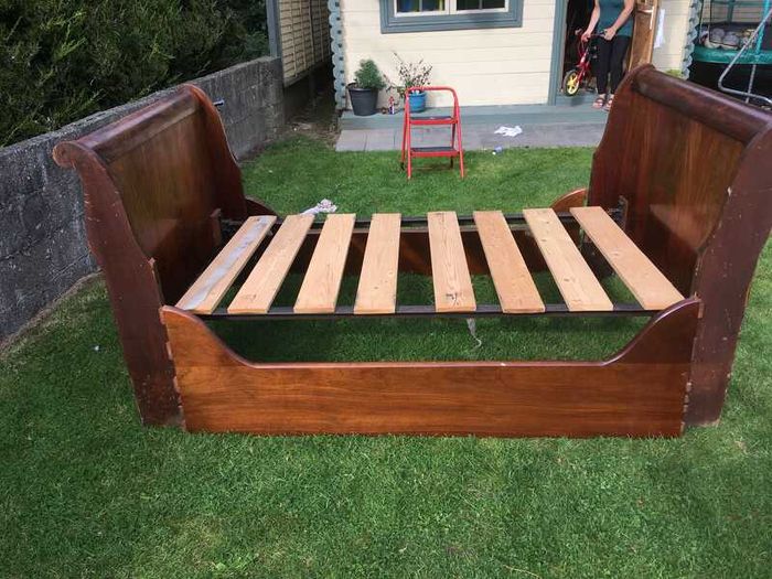 Antique 4ft Bed