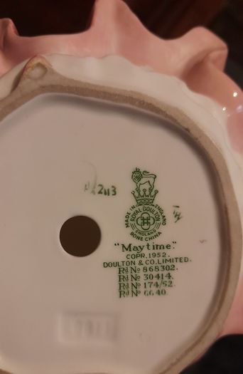 Royal Doulton figurine "May time"