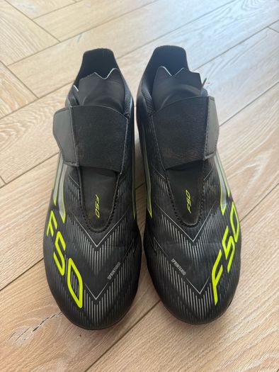 Football boots boys
