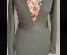 dress Bnwt pretty little thing low cut front long sleeve dress size 10