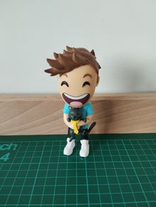 Dennis Youtooz no89 Vinyl Figure