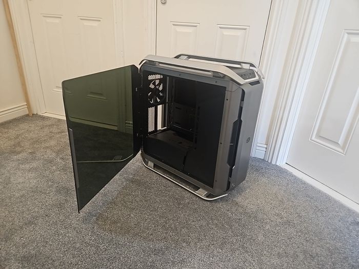 Coolermaster Cosmos atx case