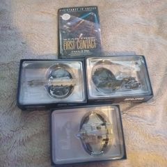 Star trek book and ships