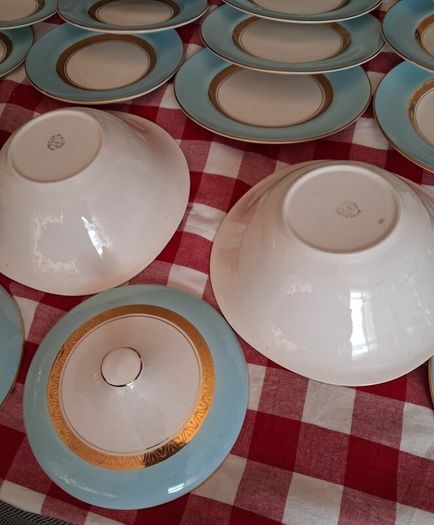 Arklow / 40 Old Arklow Duck egg blue / part set