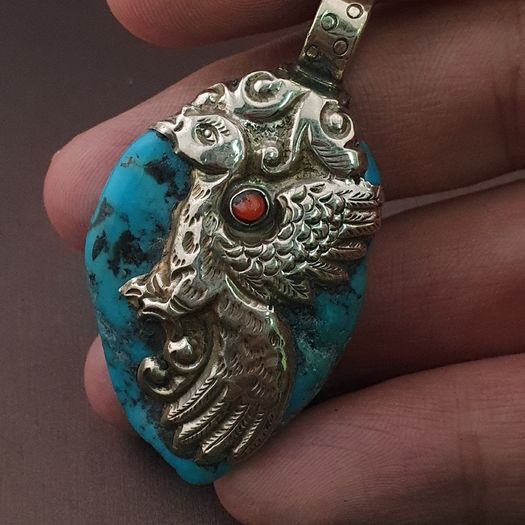 Vintage Arizona Turqouise Silver Bird Desgin Pendant