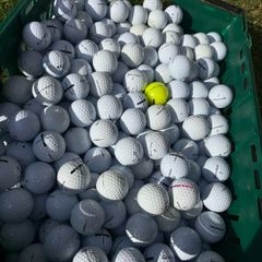 40 Taylormade Golf Balls