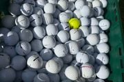40 Taylormade Golf Balls