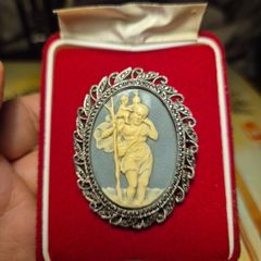 Unique Item: Vintage St Christopher Cameo Brooch