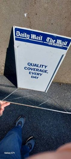 Daily mail ,ie mail on sunday newspaper advertising stand ,great colours,nice condition,,sold as seen ,buyer collects,,see pictures for condition,