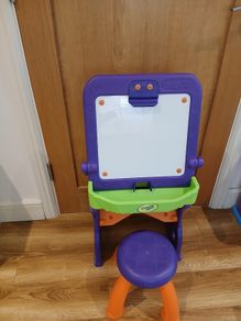 Kids crayola art desk