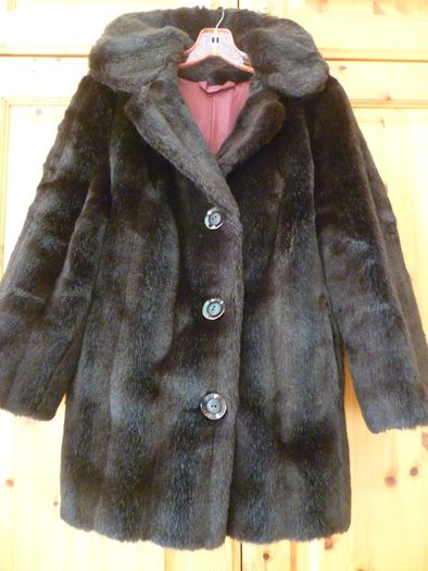 Faux Fur Jacket Coat Medium-Switzers Dublin- Excellent Condition Darkest Brown. LADIES. Beautiful quality.