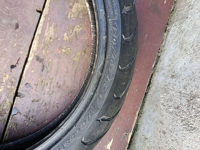 Pirelli Angel front motorcycle tyre