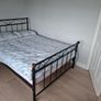 4ft 6 iron double bed Image 3