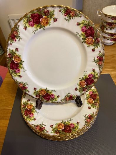 Breakfast Plates Royal Albert Old Country Roses Bone China