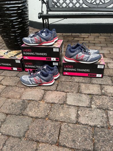 Job Lot of Ladies Runners.