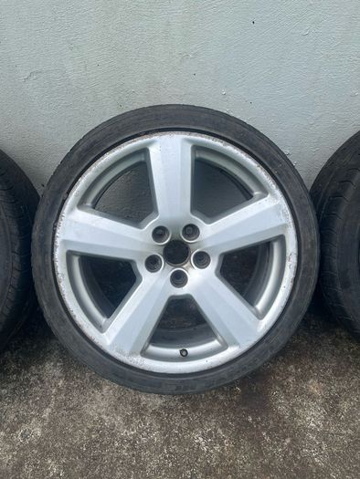 alloys and tyres