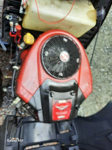 Castlegarden ride on mower