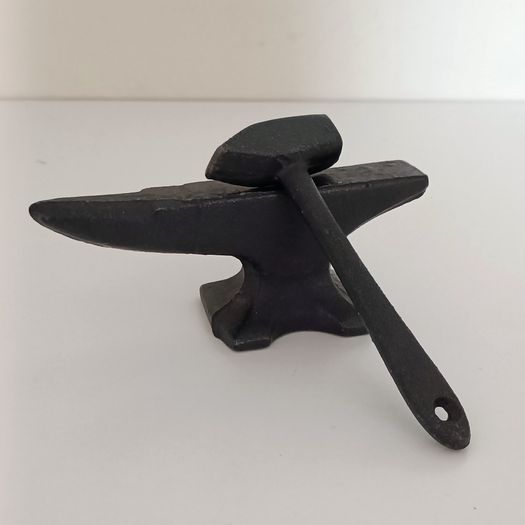 Vintage Miniature Blacksmiths Anvil and Hammer - Cast Iron