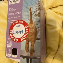 Protective net for cats