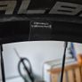 Sram roam 30 27.5 non Boost front Image 3