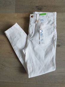The Magic Jeans M and S - Size 12 Short - NEW