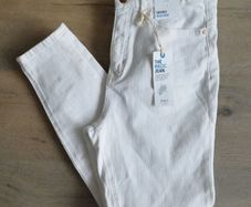 The Magic Jeans M and S - Size 12 Short - NEW