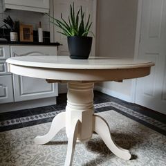 Round Kitchen Table