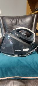 Morphy Richards steam iron