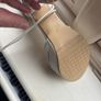 White heels size 5 Image 4