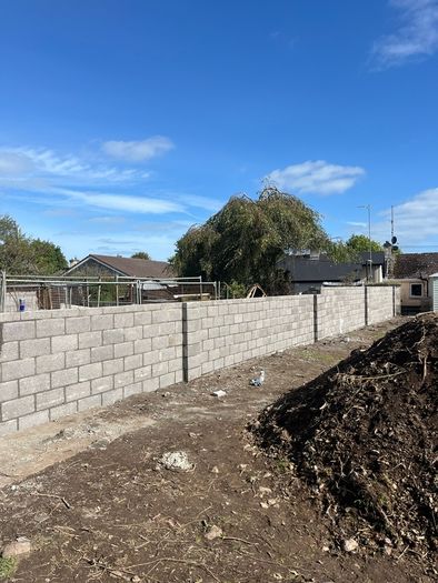 Bricklayer/Blocklayer