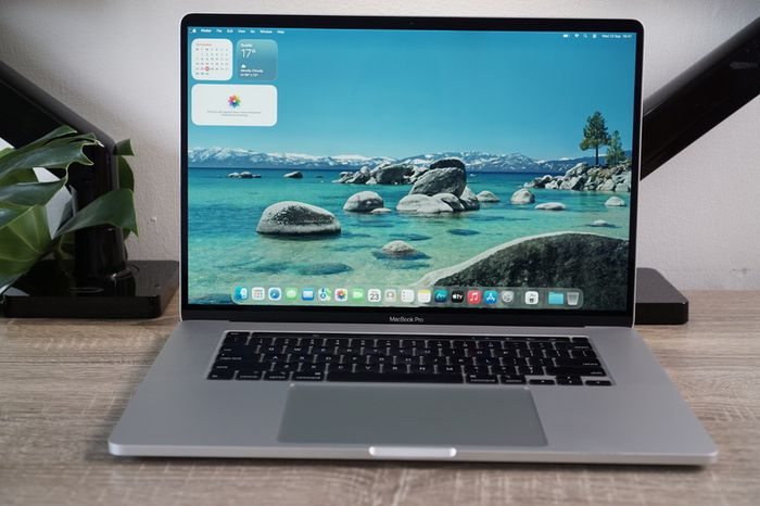 MacBook Pro 16" 2019 32GB | i7-9750H | 512GB | Radeon Pro 5300M 4GB