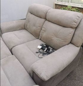 electric 3 & 2 seater recliners