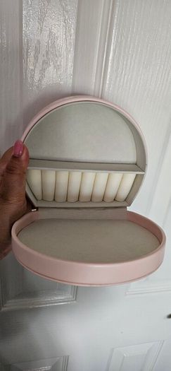 Elizabeth Arden Portable Jewelry Box with Handle in Pink