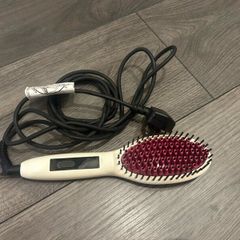 Instyler straightening brush