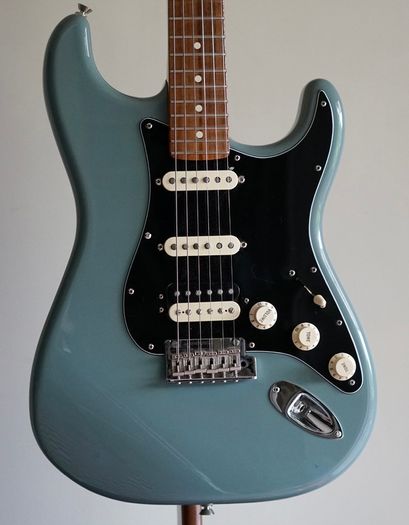 Fender American Professional Stratocaster
