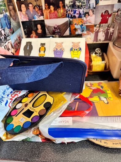 FREE Arts & Crafts and kids kitchen toys. Need gone today !!