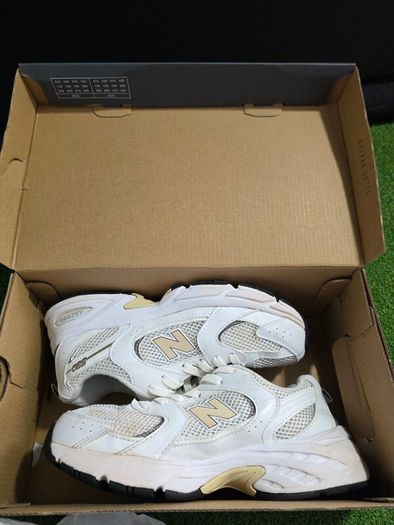 New Balance 530 Junior trainers UK 4.5 / EU 37.5