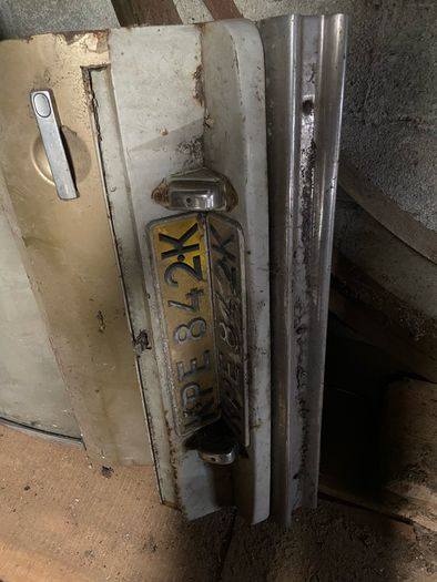 Rear bottom door