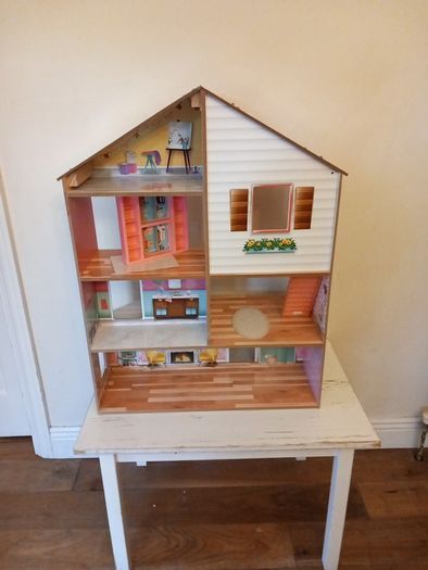 Dolls House (Wooden)